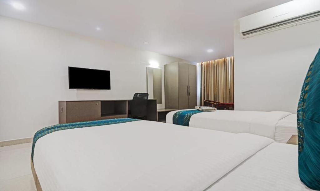 Hotel Ssr Grand Hyderabad Exterior photo