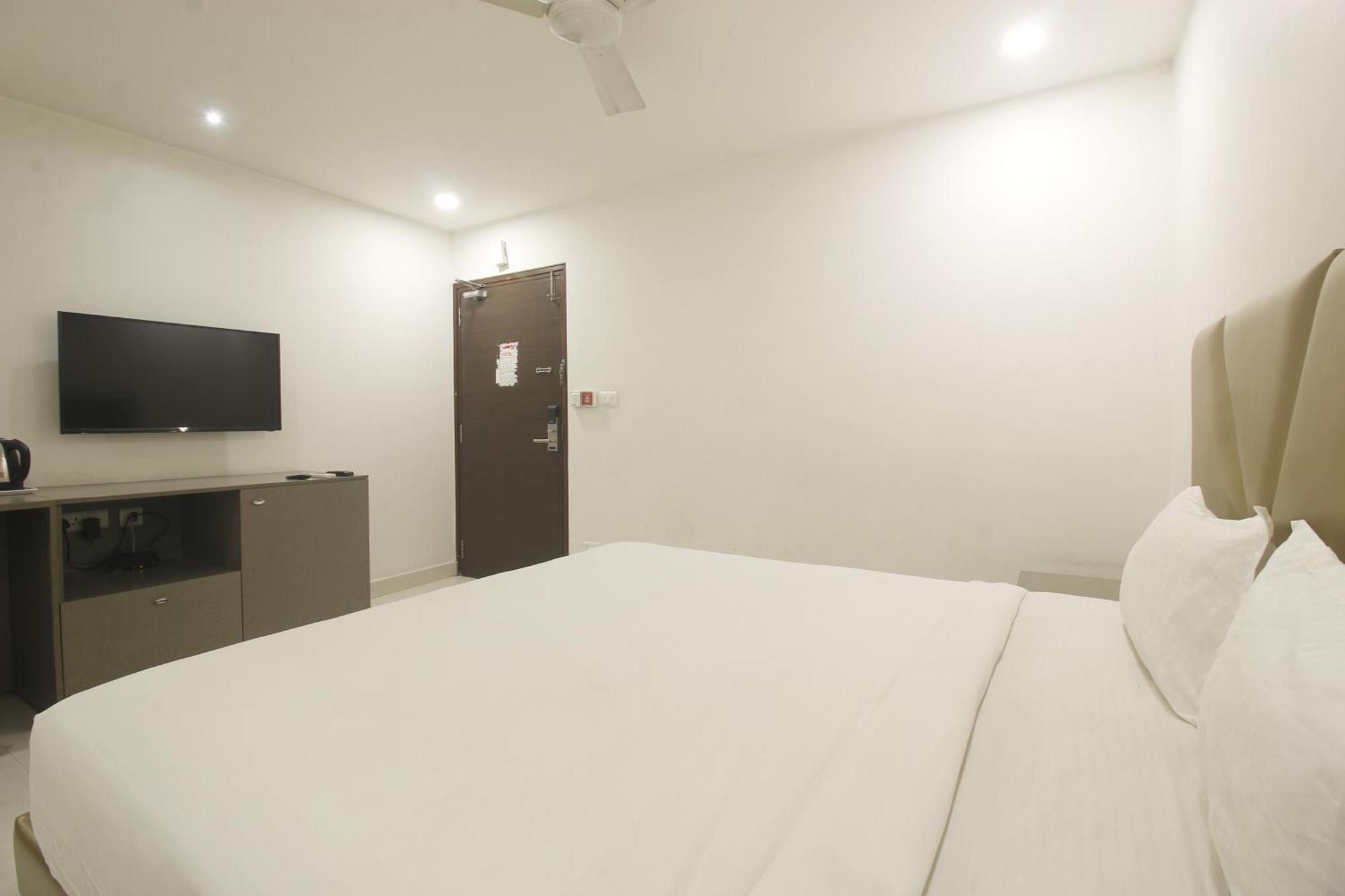 Hotel Ssr Grand Hyderabad Exterior photo
