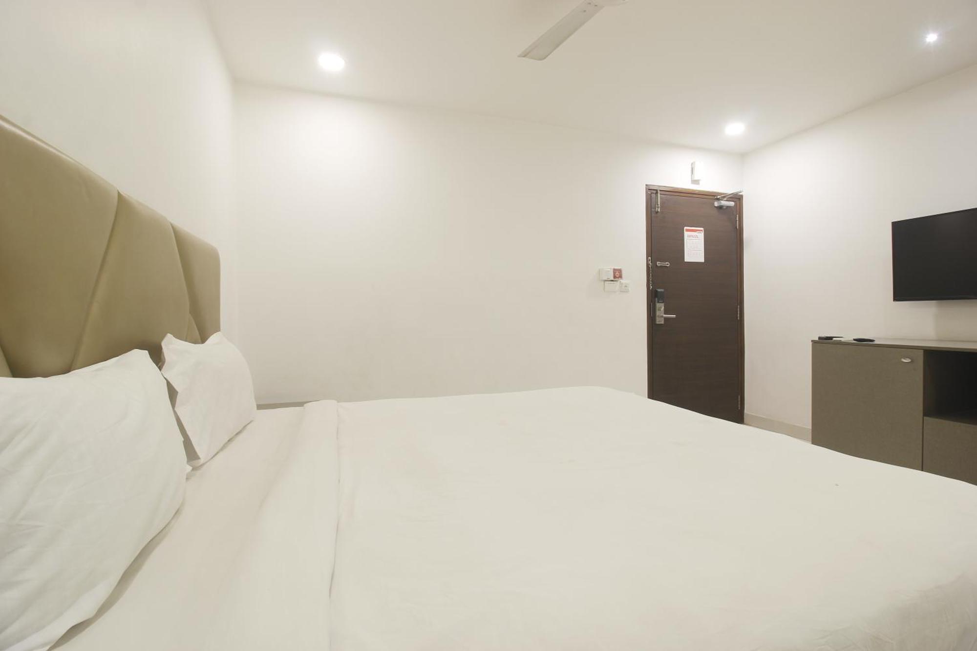 Hotel Ssr Grand Hyderabad Exterior photo